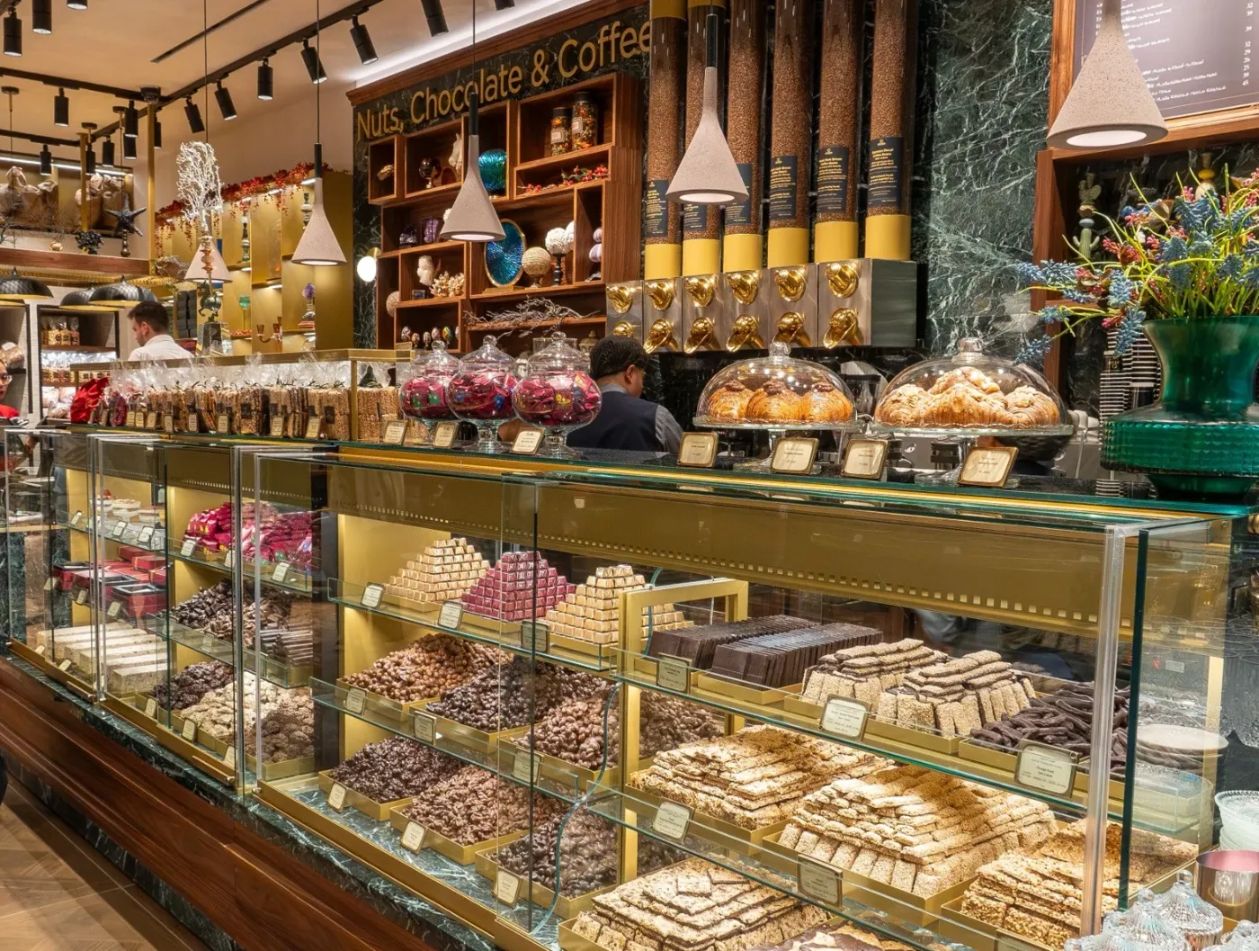 Carpo nuts, chocolate and coffee display